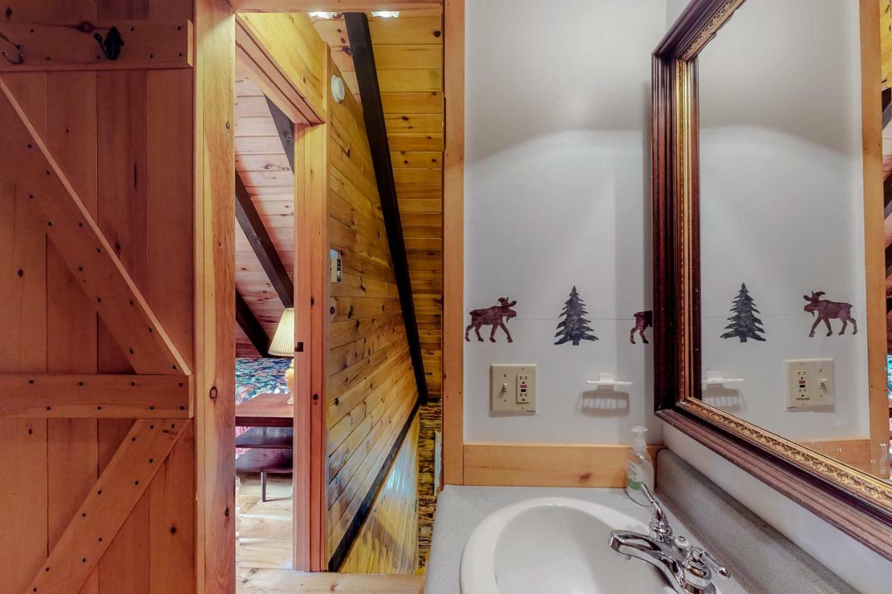 Loon Landing Lodge Гринвилл Экстерьер фото