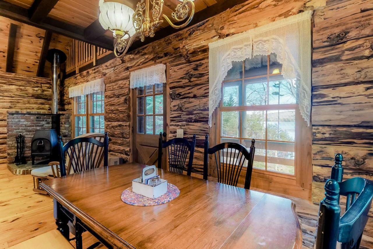 Loon Landing Lodge Гринвилл Экстерьер фото